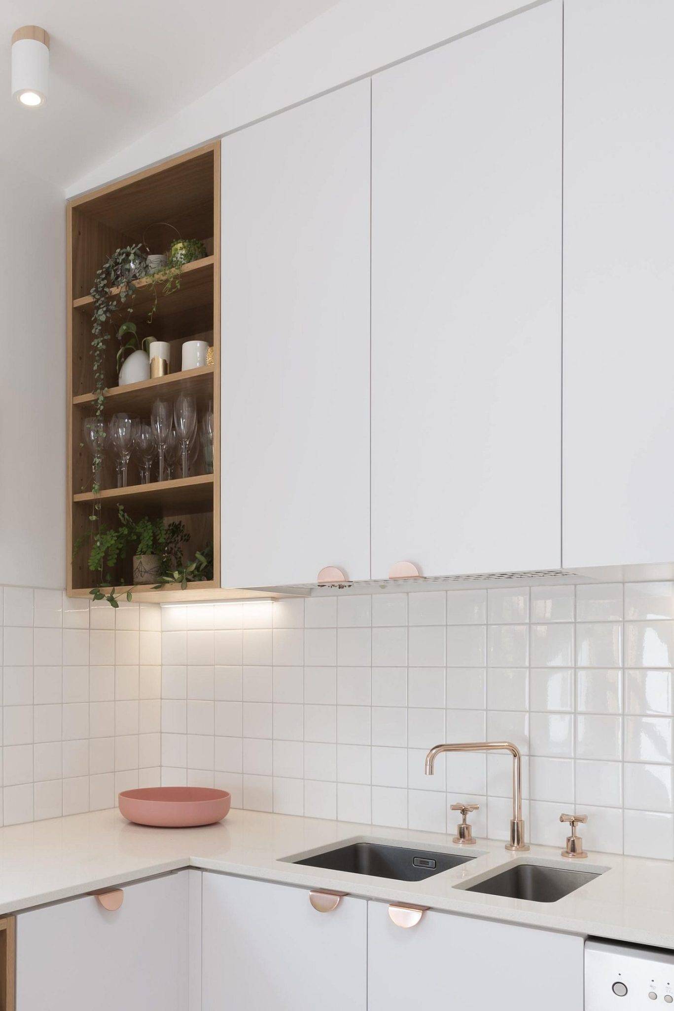Mê đắm ngắm diện mạo mới toanh và ngập sáng của ngôi nhà cổ cải tạo theo phong cách Scandinavian