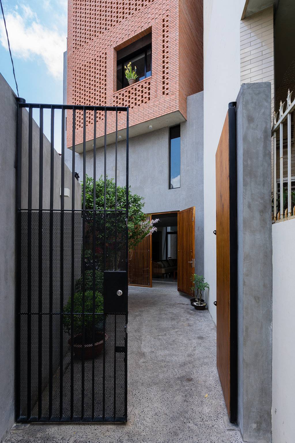 NDC House - Viên gạch mộc nối liền yêu thương