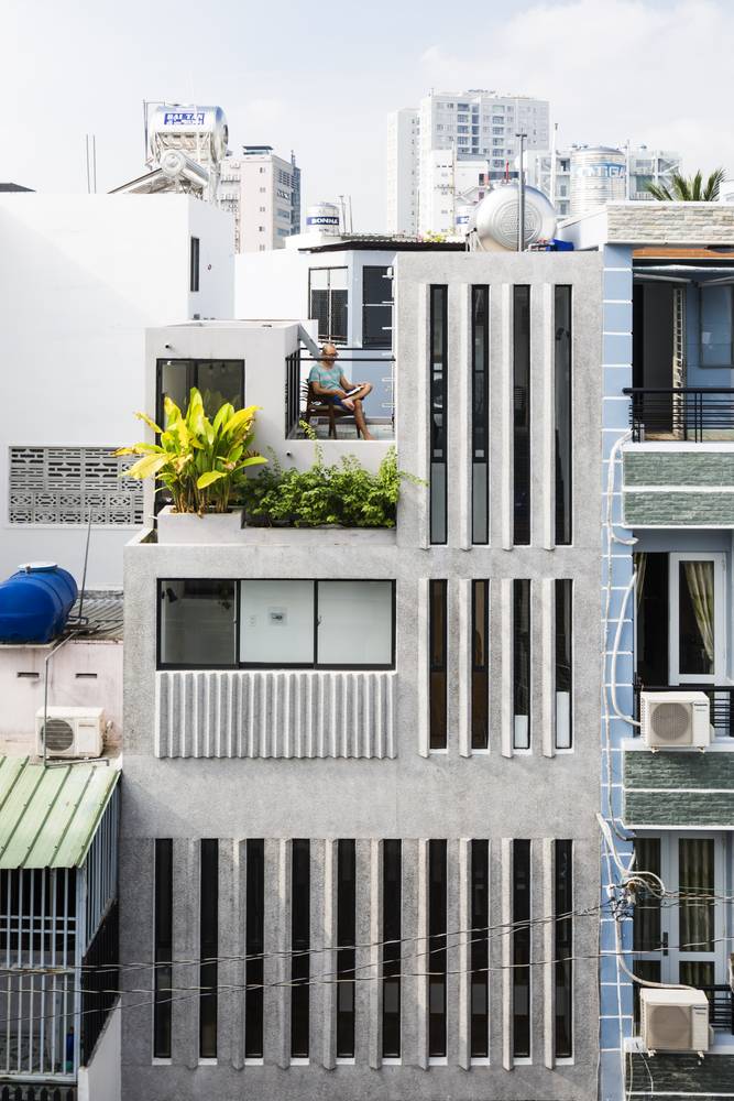 Nhà nhỏ 18m2 sở hữu những giải pháp khắc phục nhược điểm đầy tinh tế giữa đất Sài Gòn