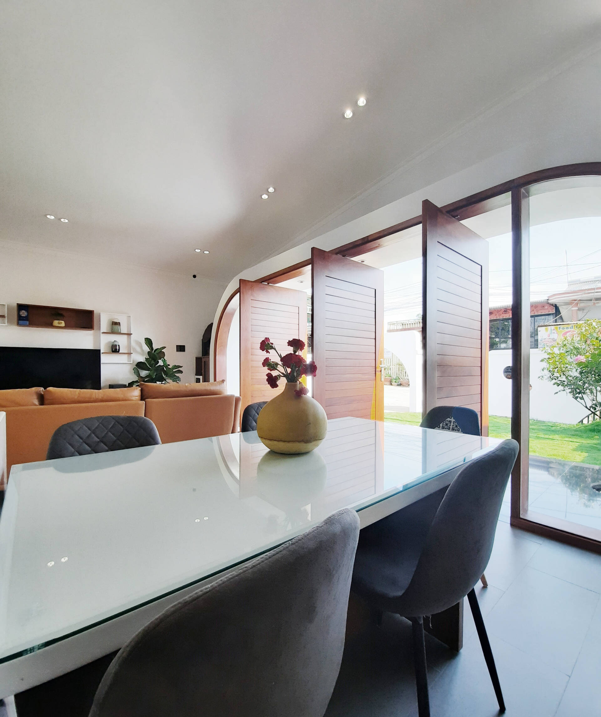 Kam House - Ngôi nhà cấp 4 hiện đại là thành quả xứng đáng của gia chủ sau nhiều năm thăng trầm