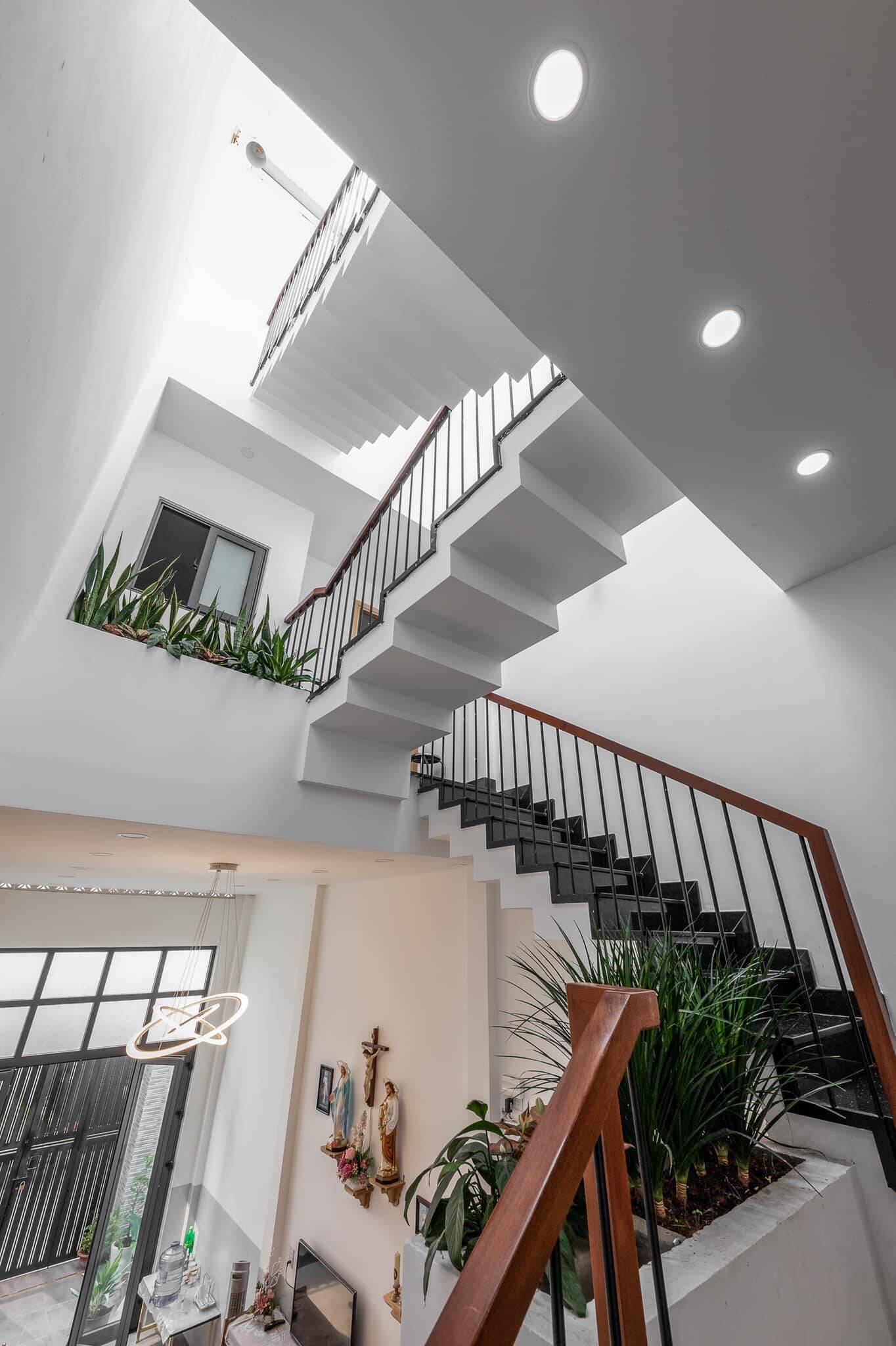 Ngôi nhà ống hẹp 3.6m đi theo hướng