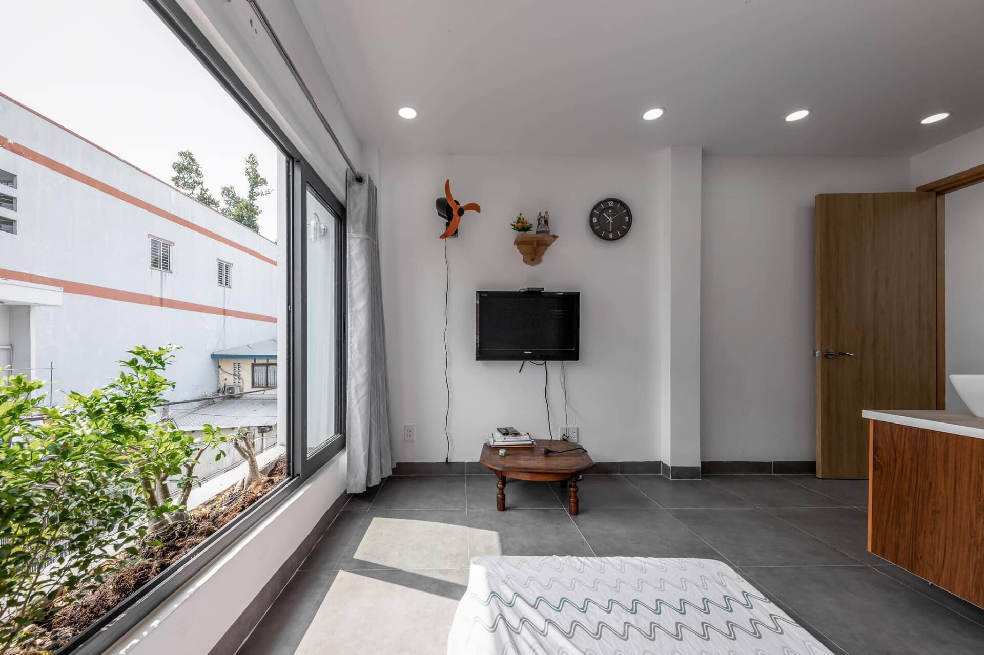 Ngôi nhà ống hẹp 3.6m đi theo hướng