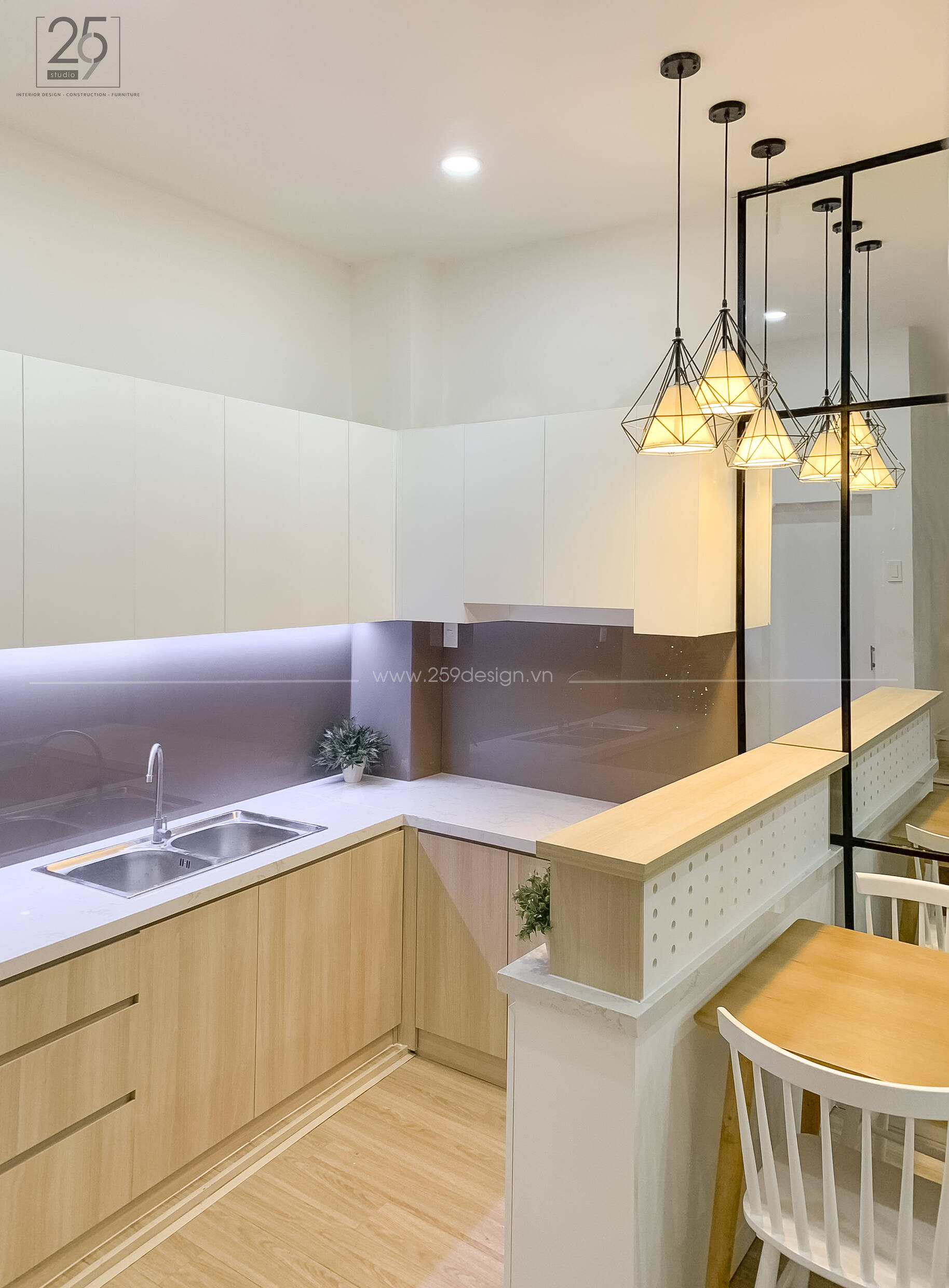 Cải tạo căn nhà 52m2 tăm tối, bí bách thành không gian rộng thoáng, tiện nghi bất ngờ