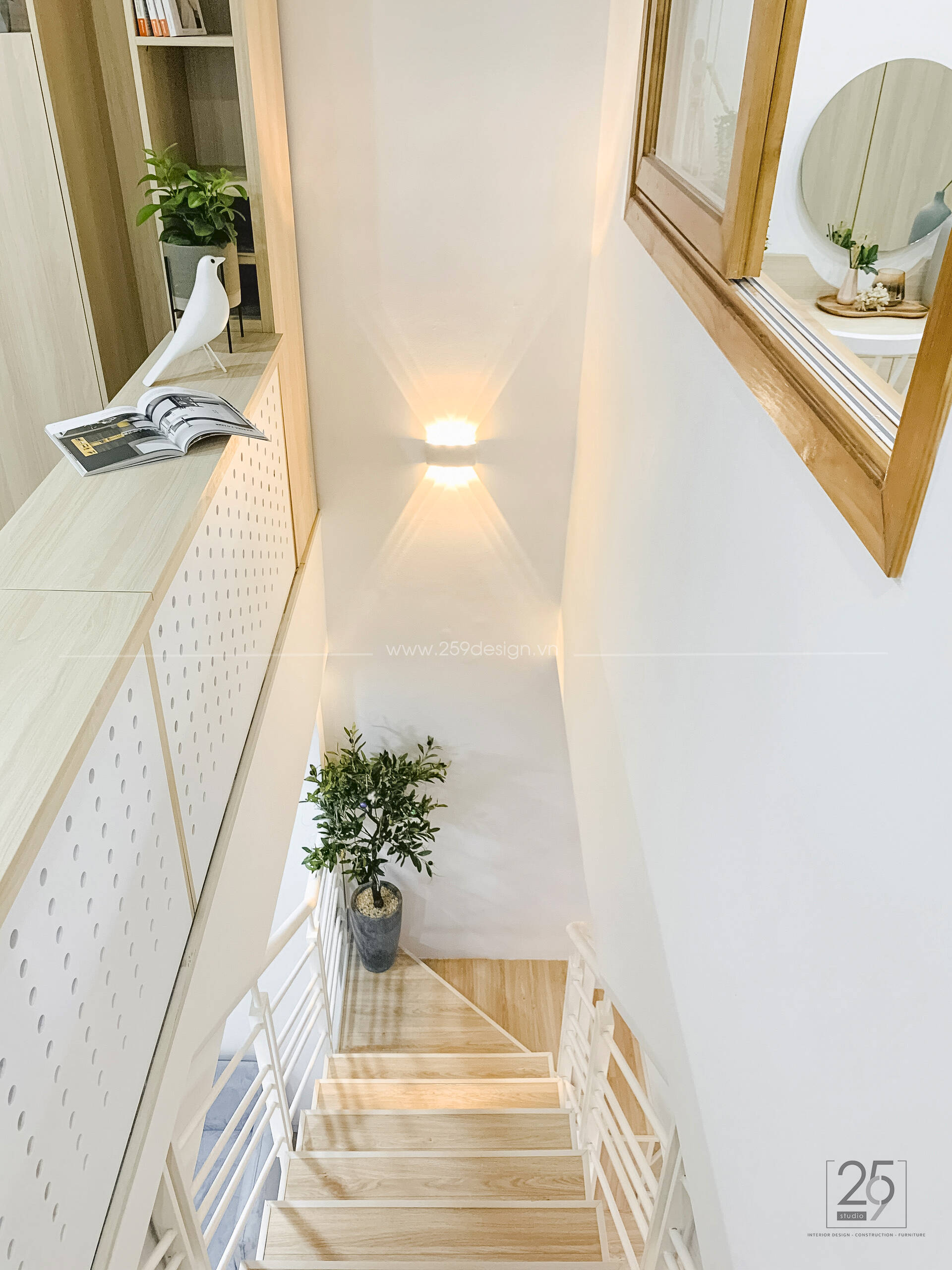 Cải tạo căn nhà 52m2 tăm tối, bí bách thành không gian rộng thoáng, tiện nghi bất ngờ