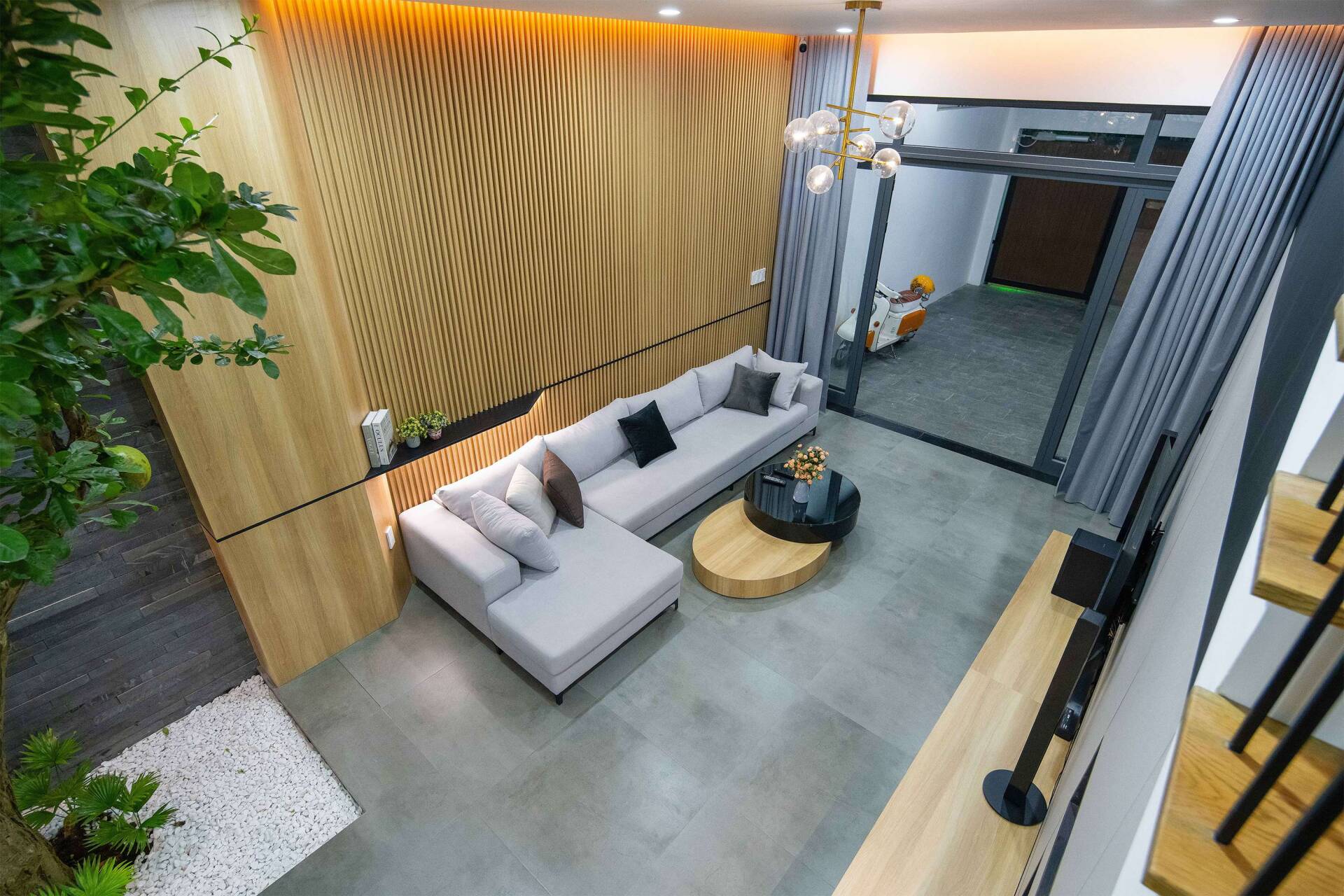T House - Nhà ống 5x20 thiết kế hợp lý của gia chủ thuộc mệnh Thủy