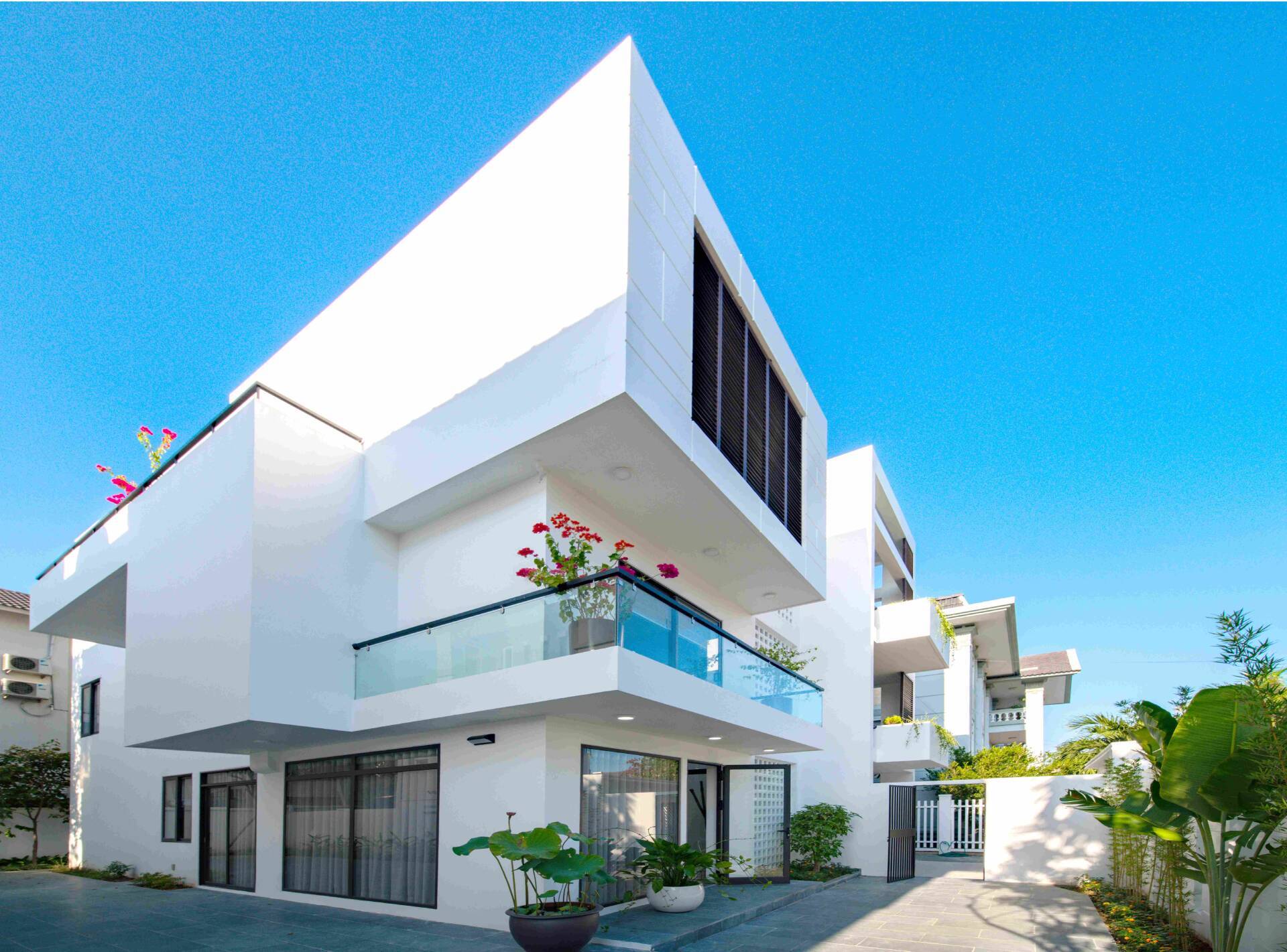 Xem cách KTS Việt thiết kế nhà ở thành không gian sống chuẩn đẹp với diện tích từ 100m2 - 200m2