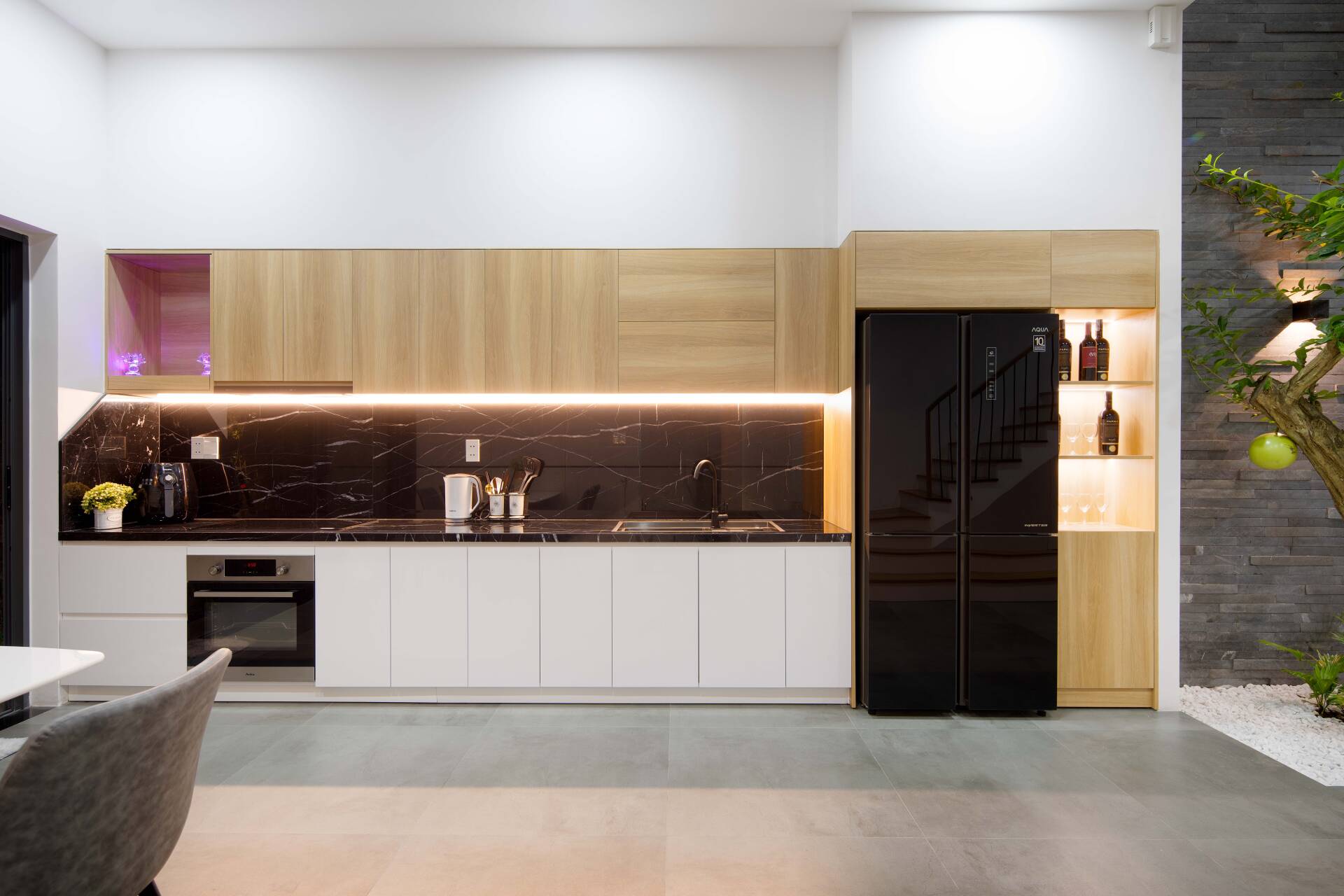 T House - Nhà ống 5x20 thiết kế hợp lý của gia chủ thuộc mệnh Thủy