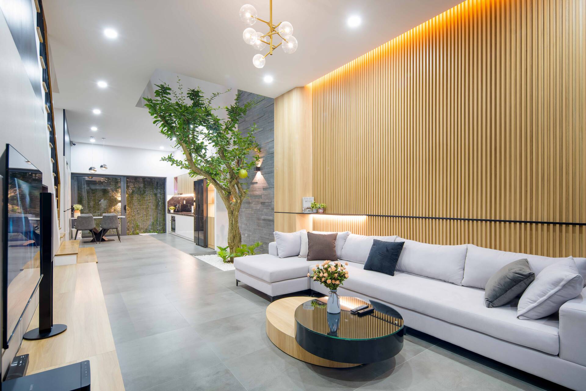 T House - Nhà ống 5x20 thiết kế hợp lý của gia chủ thuộc mệnh Thủy