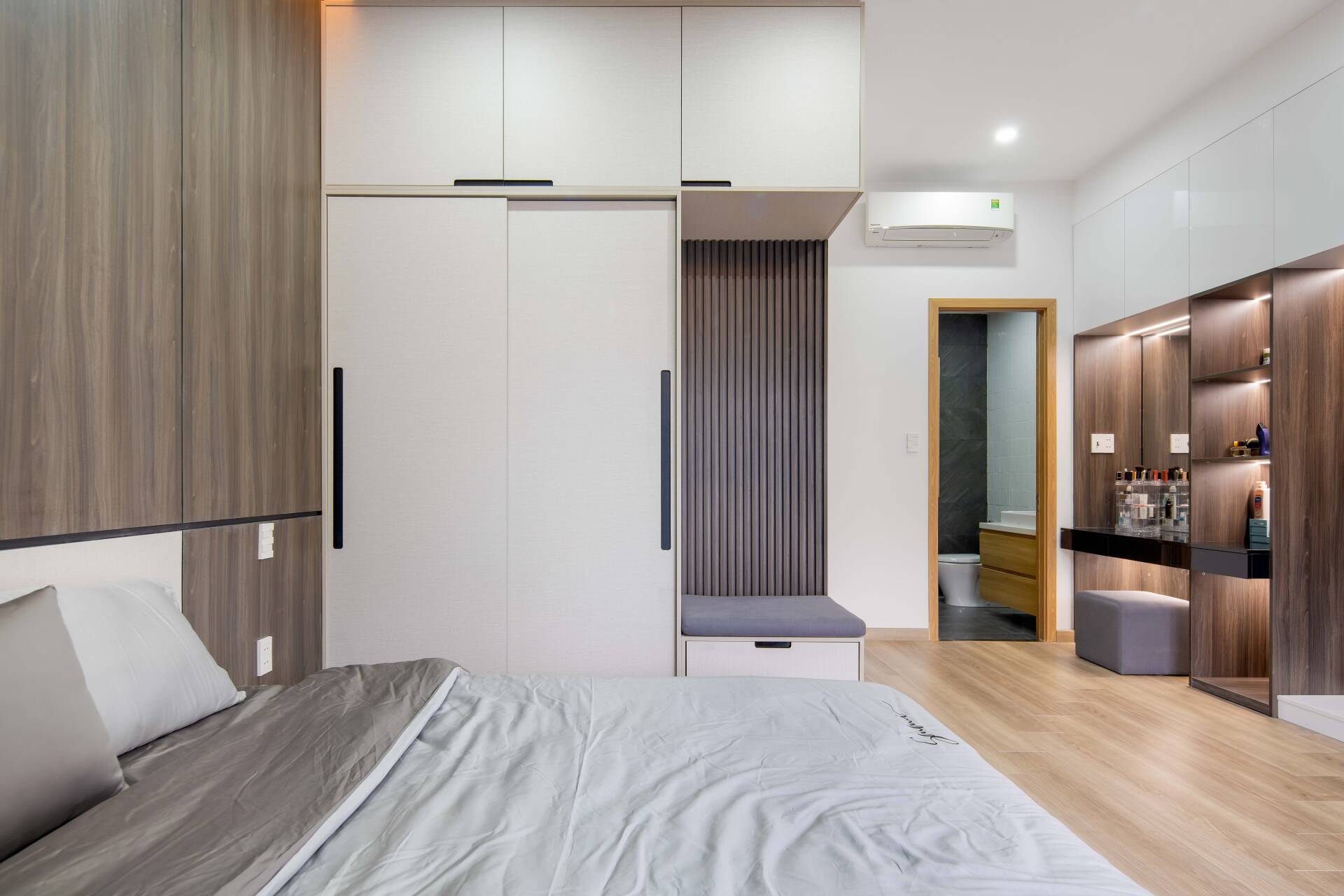 T House - Nhà ống 5x20 thiết kế hợp lý của gia chủ thuộc mệnh Thủy