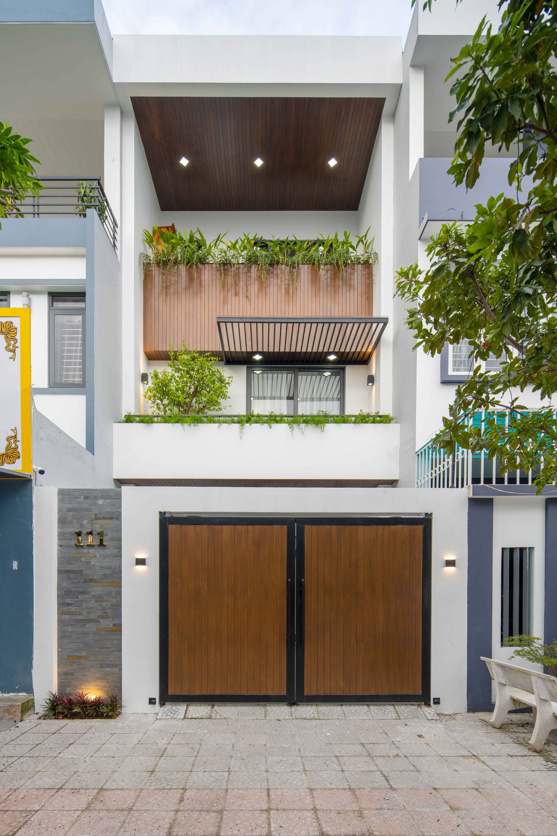 T House - Nhà ống 5x20 thiết kế hợp lý của gia chủ thuộc mệnh Thủy