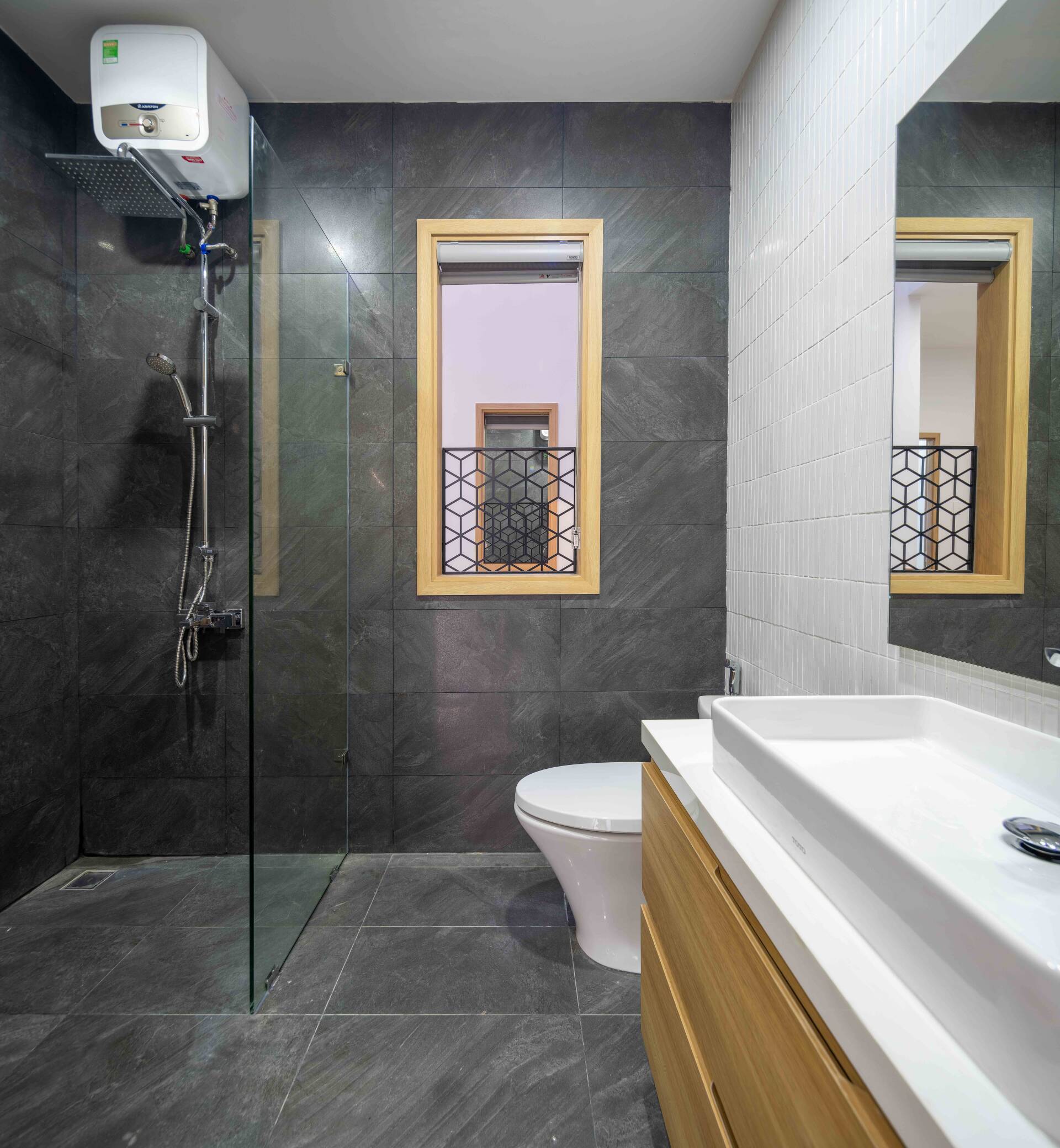 T House - Nhà ống 5x20 thiết kế hợp lý của gia chủ thuộc mệnh Thủy