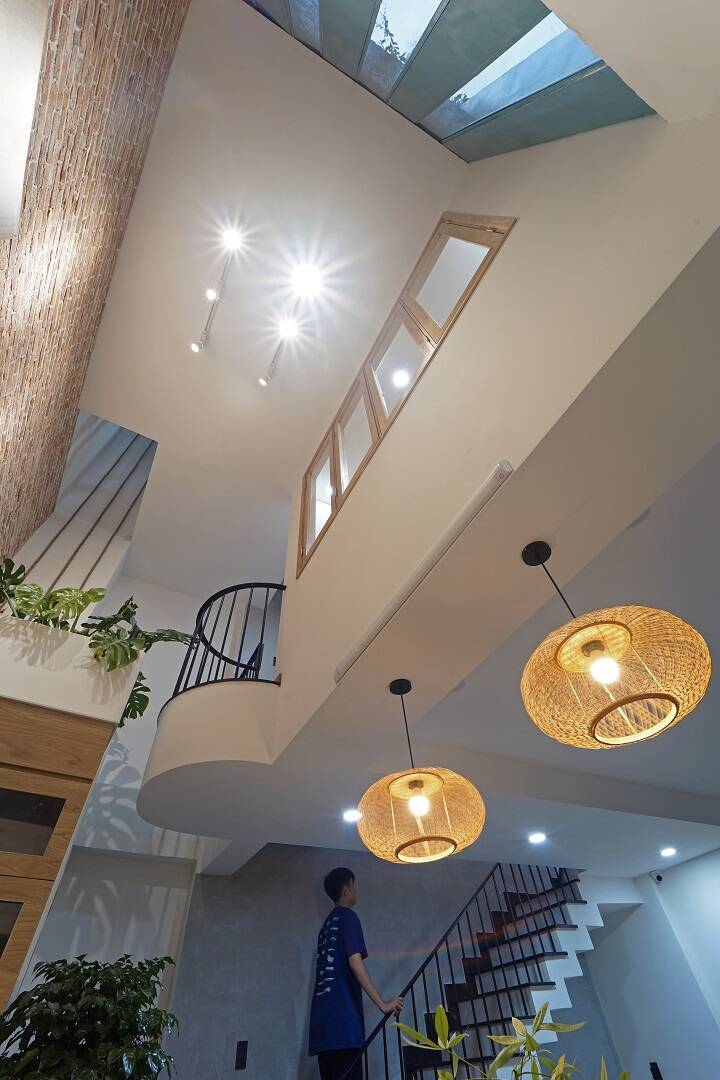 alt='Chưa rộng tới 50m2, 5 nhà Việt sau vẫn sở hữu những khoảng xanh mát và công năng tiện nghi bất ngờ'