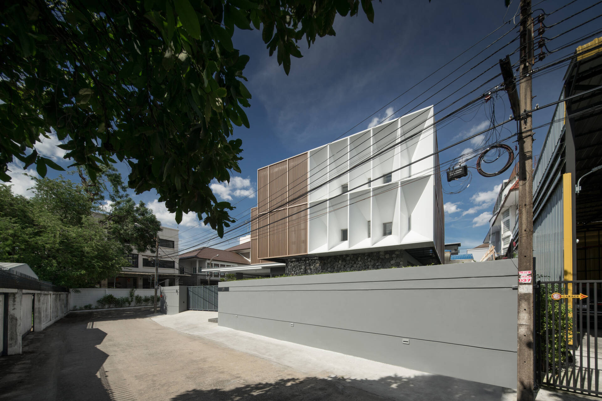Nhà phố 30 năm tuổi 