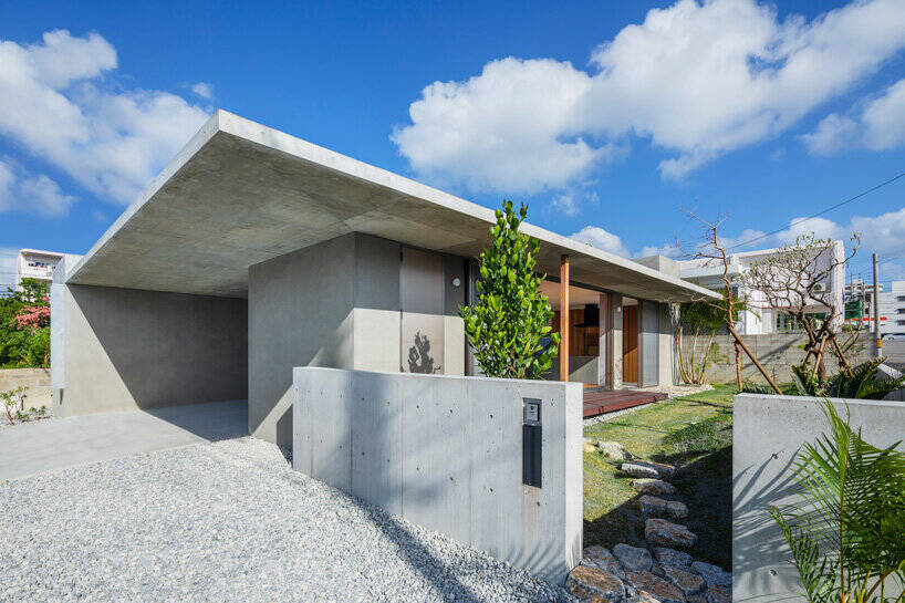 House in Nakagusuku thiết kế sân vườn và lớp 