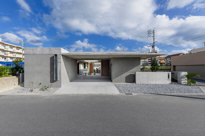 House in Nakagusuku thiết kế sân vườn và lớp 