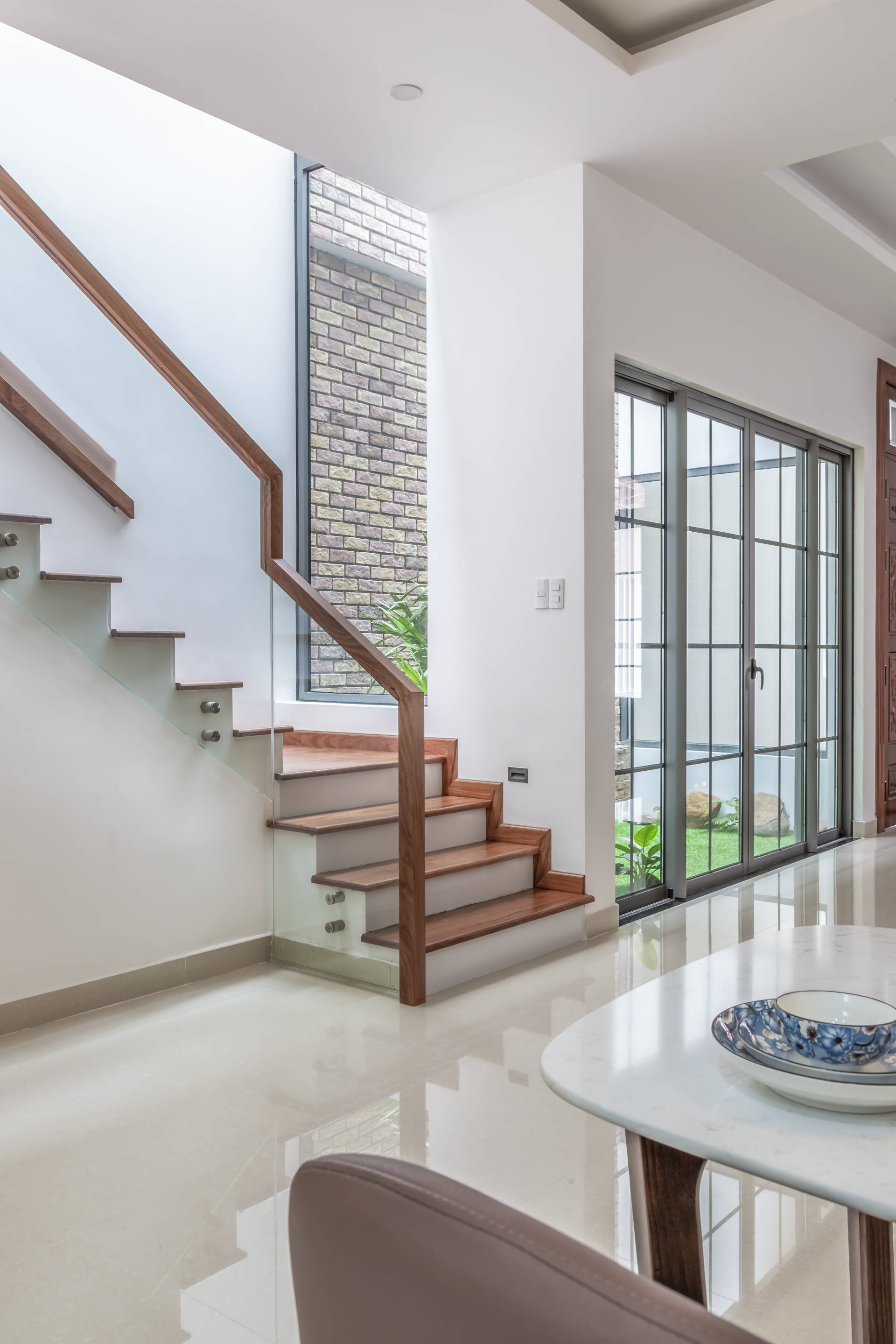 Nhà 7x21 lộng gió trên đất Tây Nguyên của cặp vợ chồng 9x, hoàn thiện với 1,85 tỷ đồng