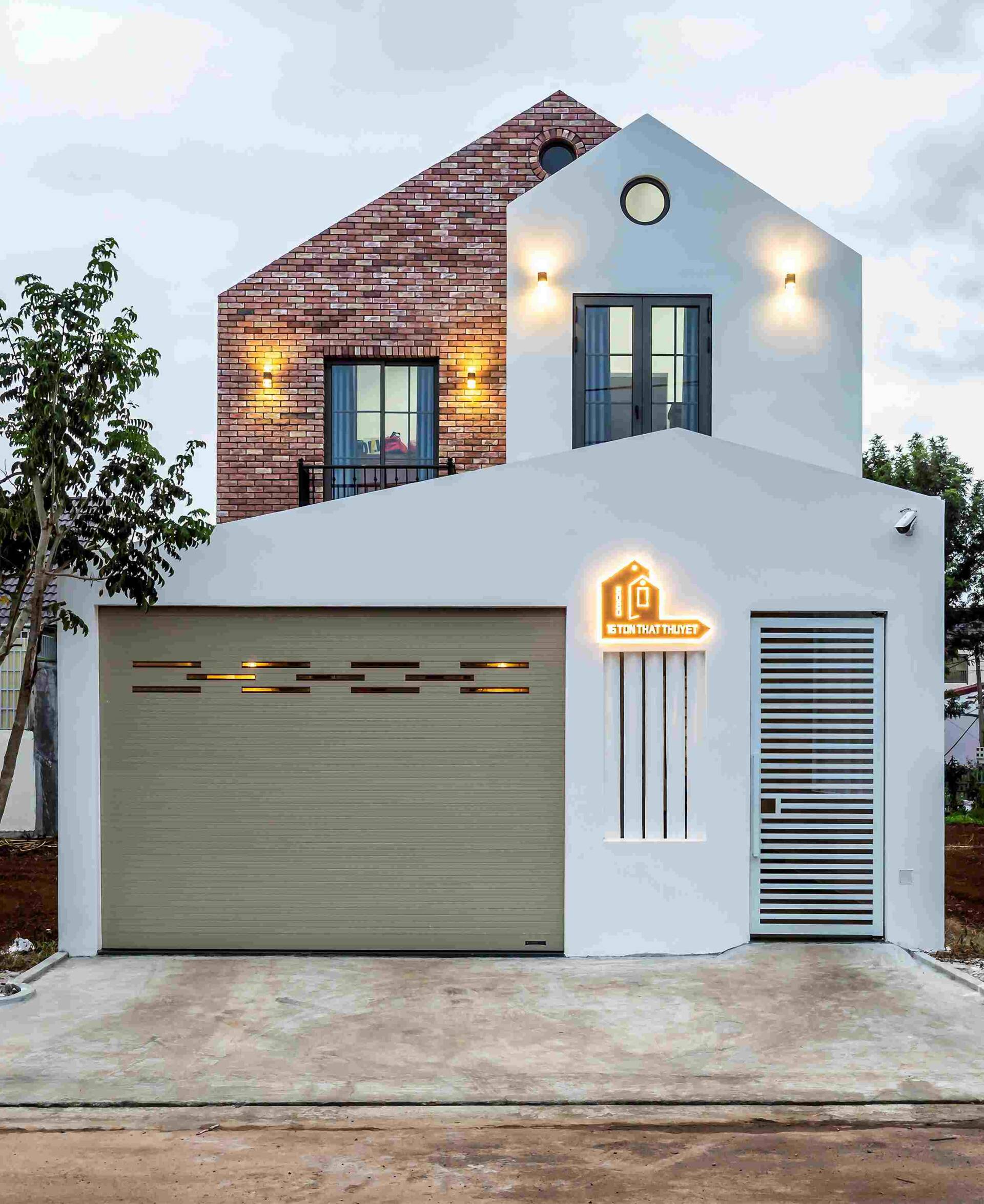 Nhà 7x21 lộng gió trên đất Tây Nguyên của cặp vợ chồng 9x, hoàn thiện với 1,85 tỷ đồng