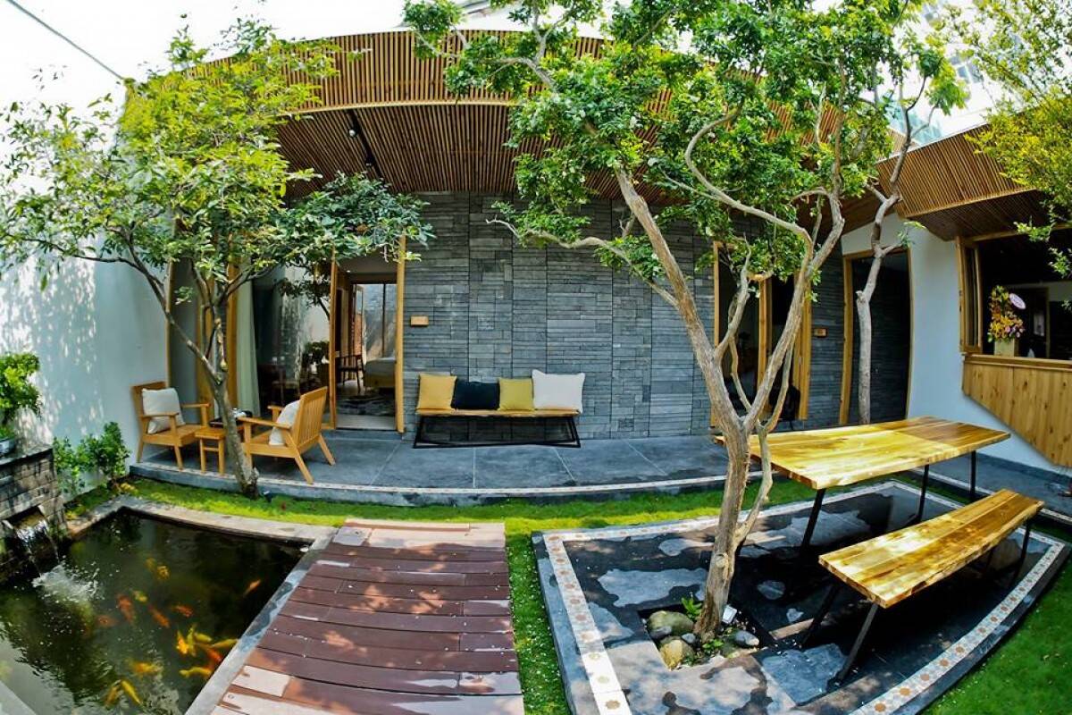 Cần gì xa hoa tráng lệ, một ngôi nhà nhỏ chan hòa với cây vườn, thiên nhiên là đủ mãn nguyện rồi