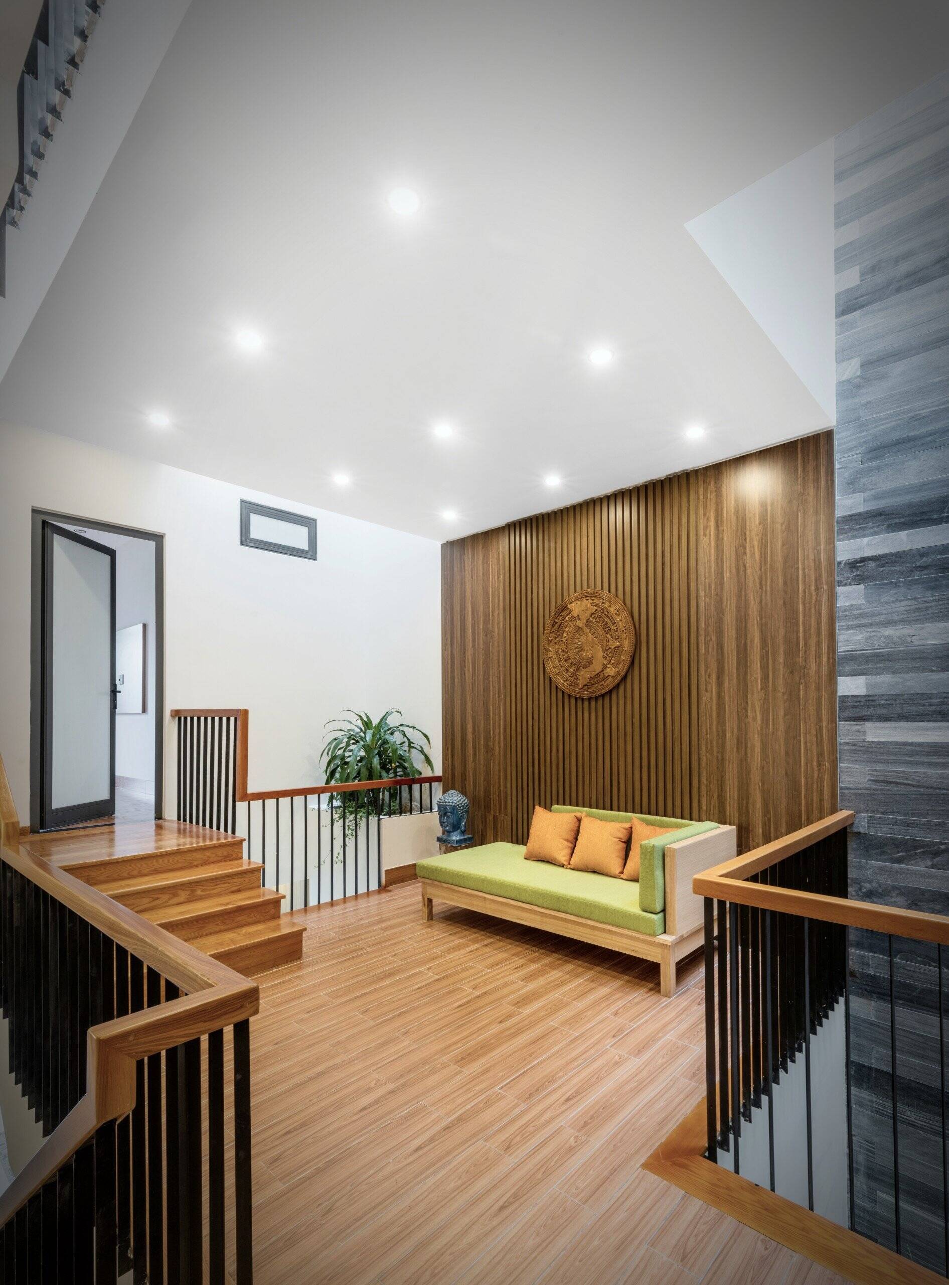 Tổng hợp 7 mẫu nhà 5x20 sở hữu thiết kế hiện đại, linh hoạt, đề cao không gian gắn kết gia đình