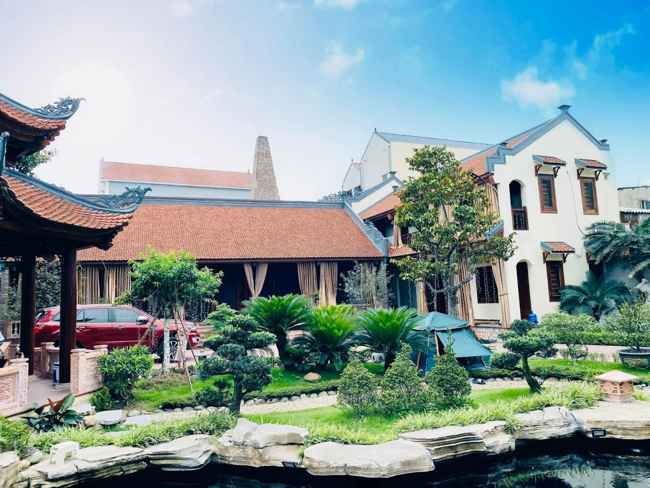 Chiêm ngưỡng ngôi nhà rộng 1.000m2 xây bằng gỗ quý ở Bắc Ninh, chi phí hoàn thiện khoảng 20 tỷ đồng