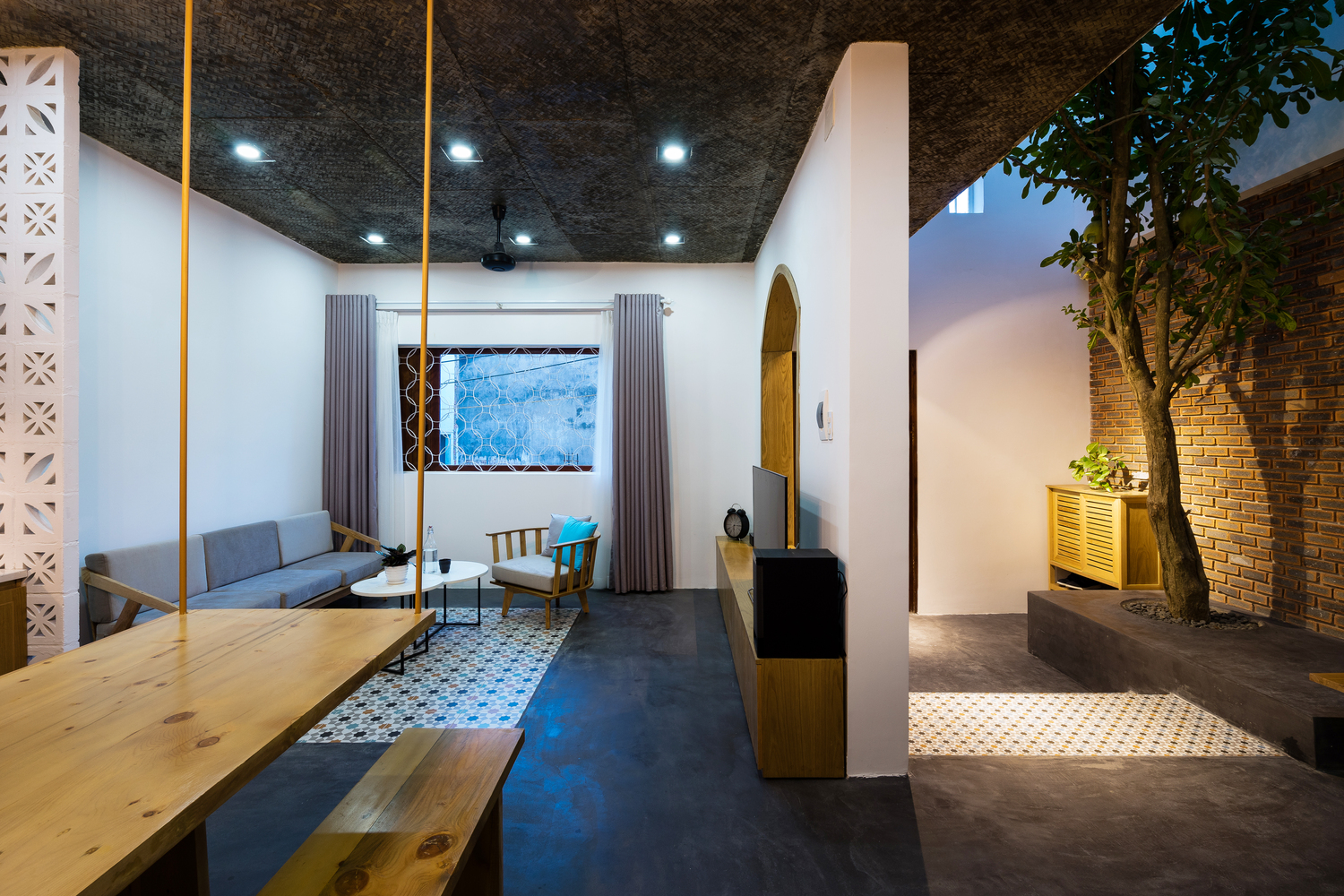 7x7 House