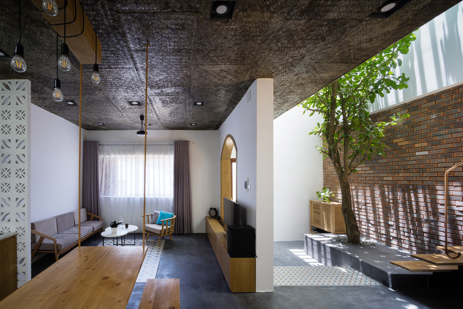 7x7 House